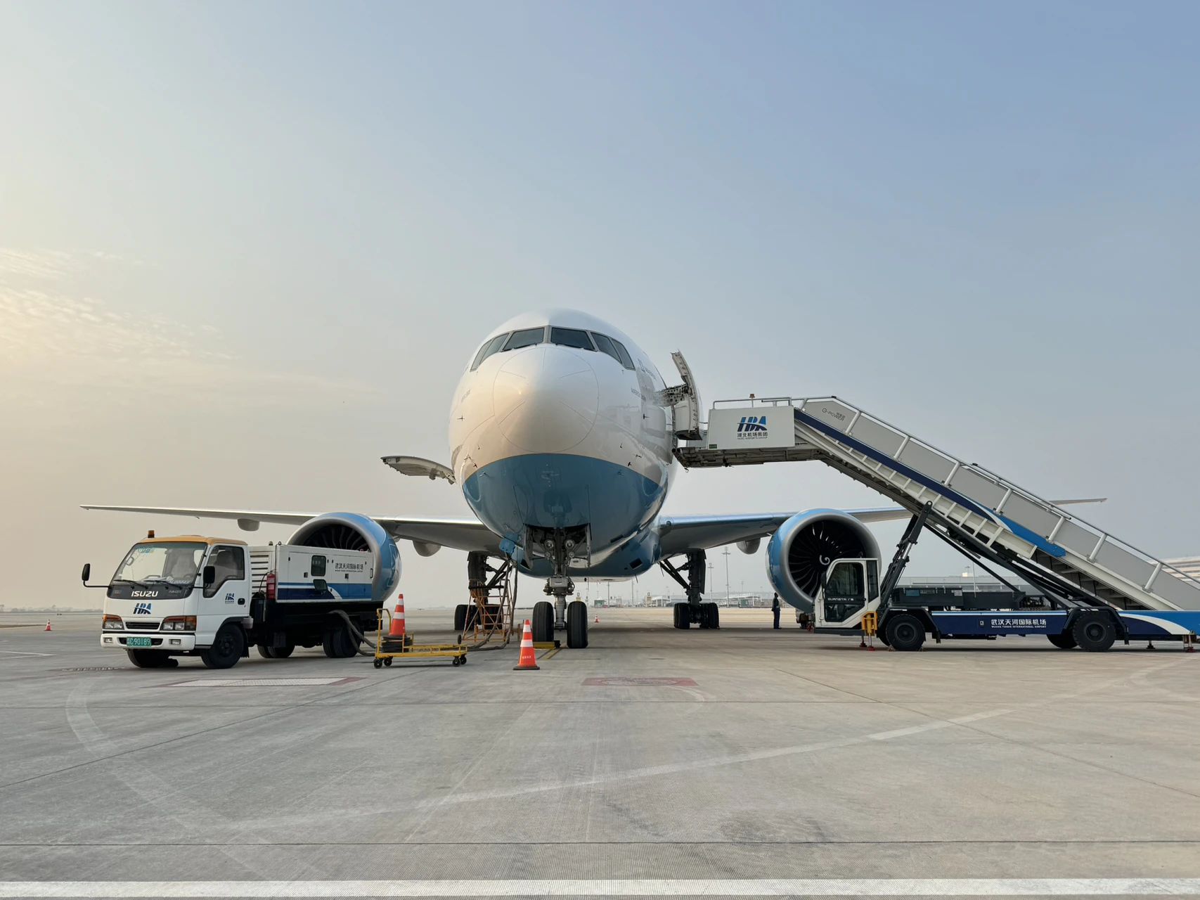 鄂州花湖机场开通首条北欧全货运航线